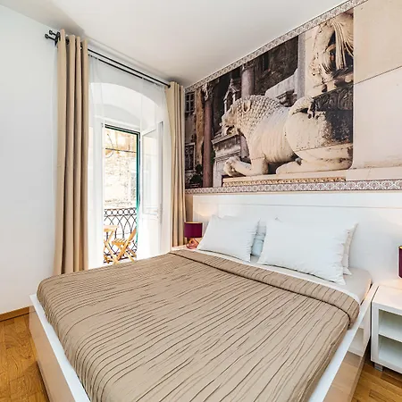 Riva Konukevi 4*