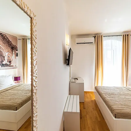 Riva 4*