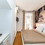 Gasthuis Riva 4*